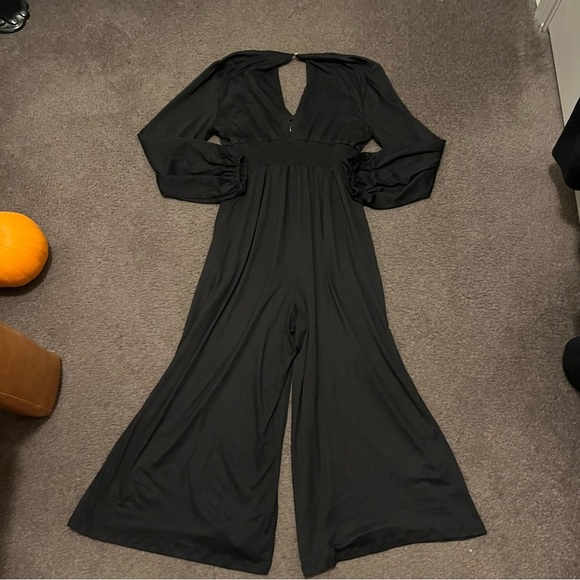 Anthropologie Hutch Black Wide Leg V-Neck Long Sleeve Jumpsuit - Picture 5 of 9